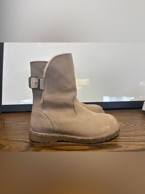 Birkenstock Women's Uppsala Shearling boots in Gray Taupe